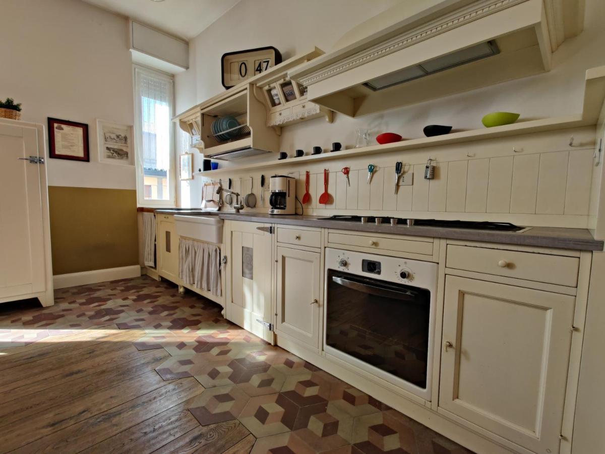 Elegante Trilocale A Milano Apartman Kültér fotó