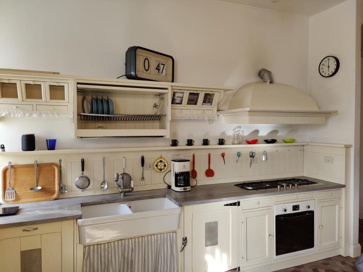 Elegante Trilocale A Milano Apartman Kültér fotó
